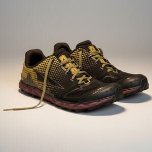 Altra Superior 4.5 Trail Running Shoes Mens 14 Black Yellow